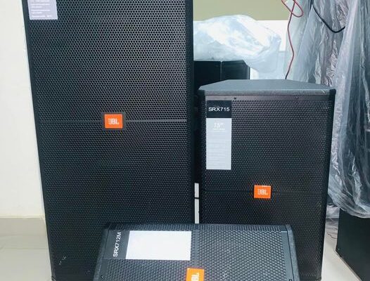 BAFFLES JBL ET ENCEINTES A TRES BON PRIX